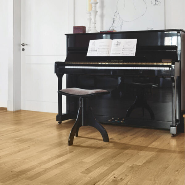 3-Strip Click LACQUERED ENGINEERED FLOORING