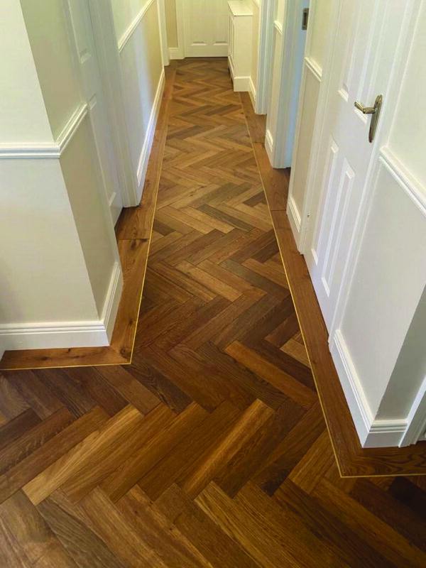 HERRINGBONE SLANEY OAK SMOKED, BRUSHED, MATT LACQUERED ENGINEERED FLOORING